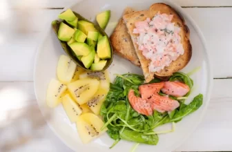Quick and Easy Meal Prep Solutions for Busy Professionals With Tight Schedules